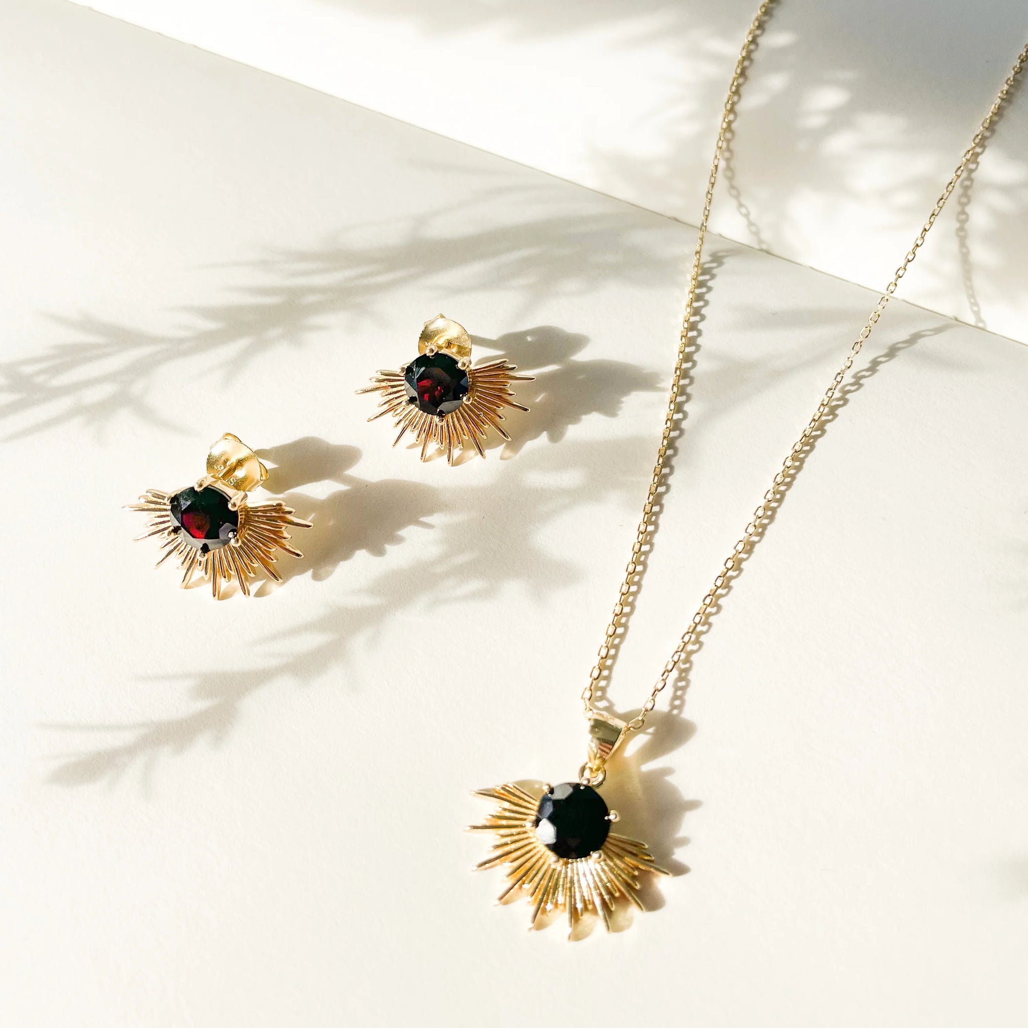 Silver Linings Solace Necklace Gold/Black Garnet – Blak